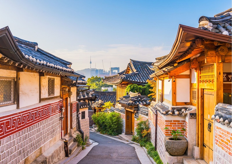 Wellness tour in Seoul (Hanbok + Knot Experience + Spa)