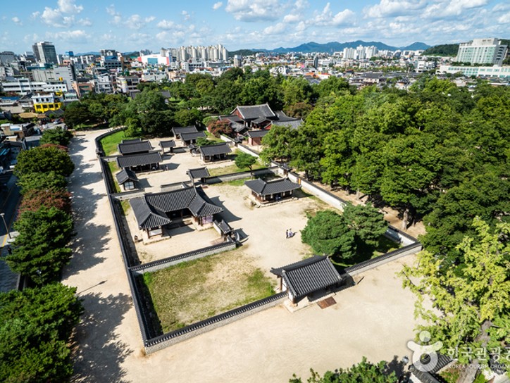 Central Region 2-Day Tour (Gongju · Jeonju · Gunsan) – Seoul Departure