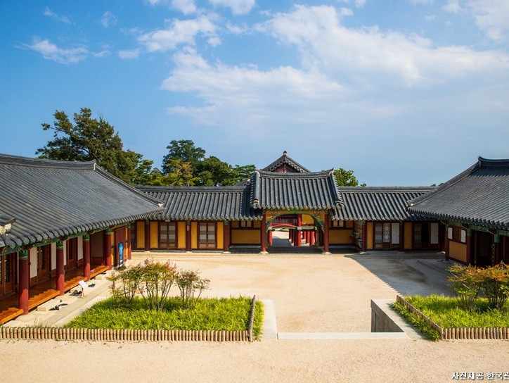 Korea East Coast 3-Day Tour (Yangyang · Samcheok · Busan) – Seoul Departure