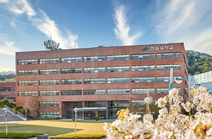Hallym University