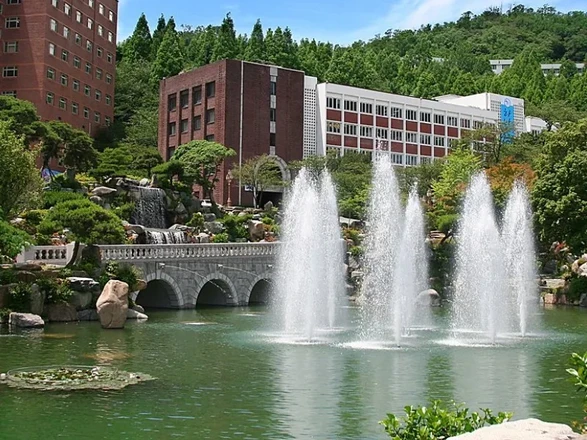 Kyungnam University