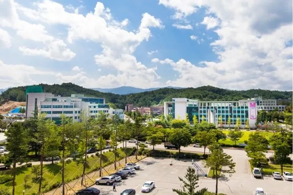 Gangneung-Wonju National University