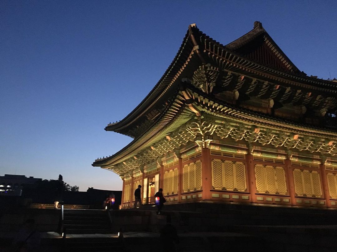 首尔一日游外国人专线 – 昌德宫、韩国战争纪念馆、首尔天空